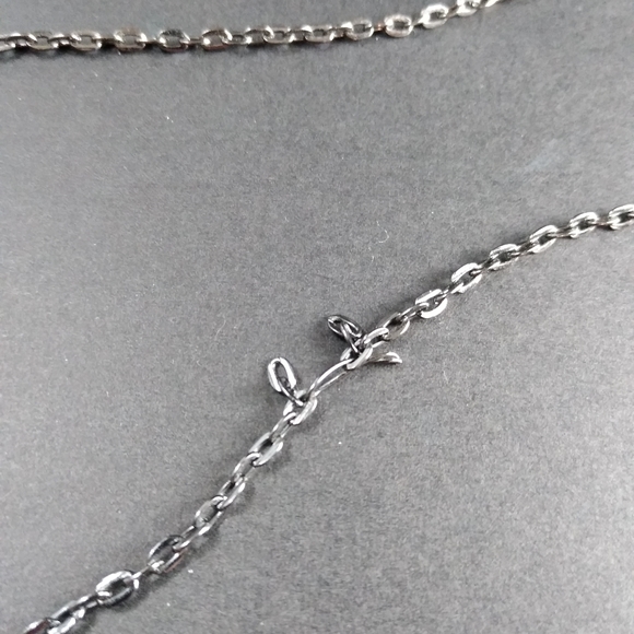 Starburst Round Rhinestone Chain Necklace - Picture 2 of 8